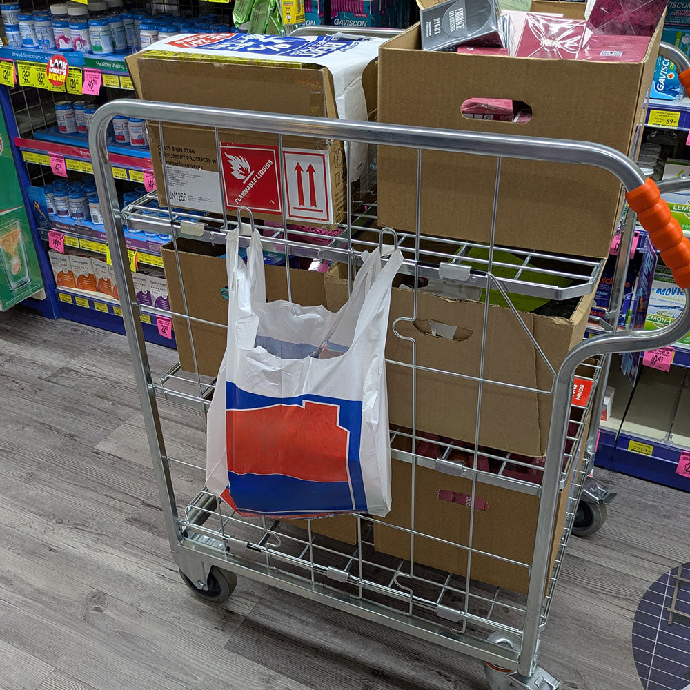 2 sided folding roll cage trolley. 600mm(W) x 835mm(D) x 1,030mm(H)