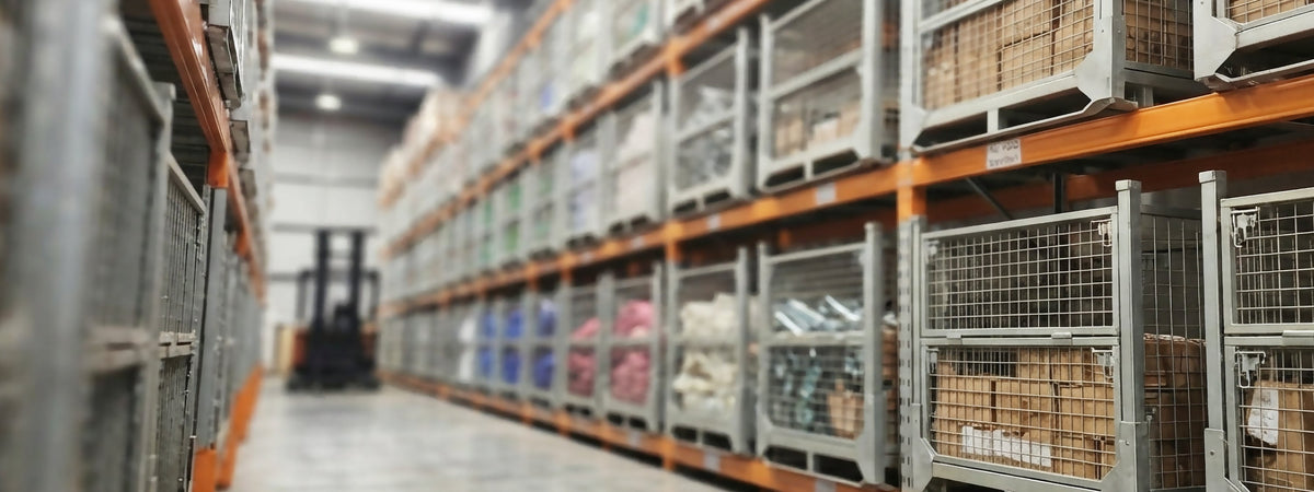 Stillage cages